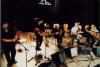 Tous ensemble au bal de Coulanges les Nevers d'octobre 2001, photo Franois Pommery